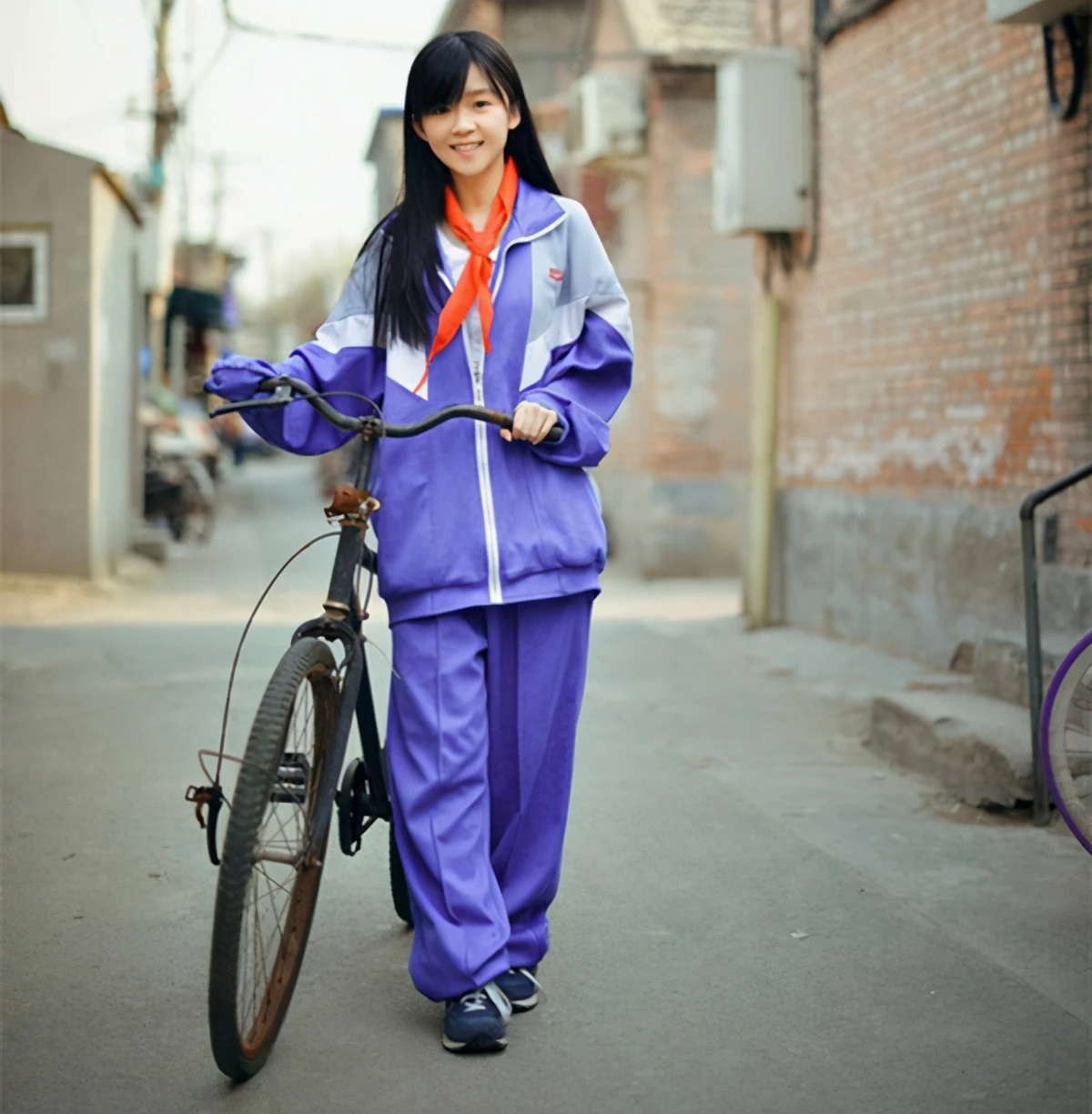 What are the school uniforms in the word? What are the school uniforms in the word?